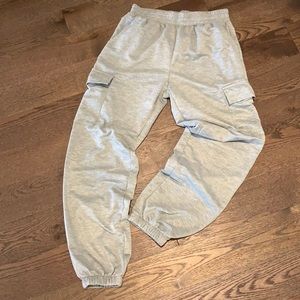 Grey Light Sweatpants with cargo pockets